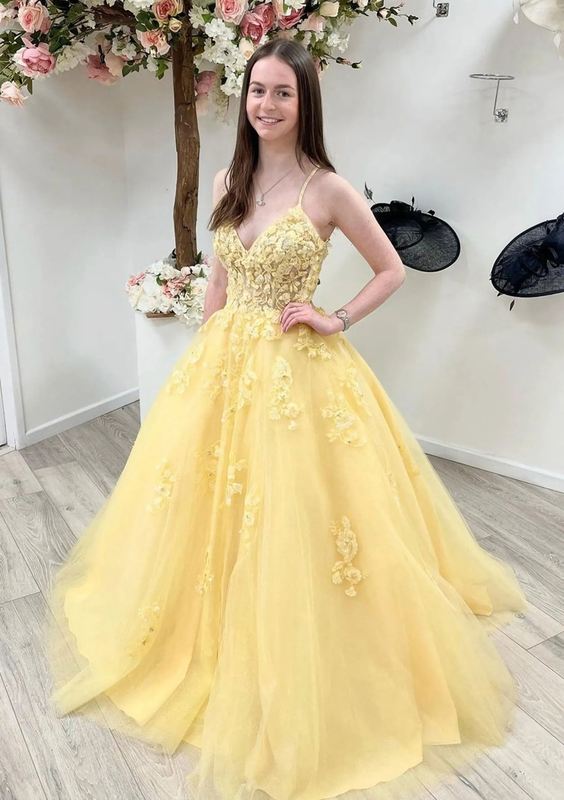 A-line Princess V Neck Sleeveless Sweep Train Tulle Prom Dress With Appliqued Beading Lace