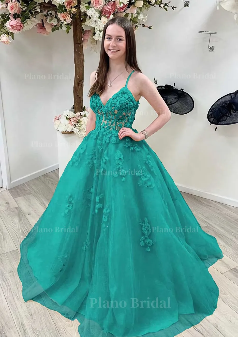 A-line Princess V Neck Sleeveless Sweep Train Tulle Prom Dress With Appliqued Beading Lace