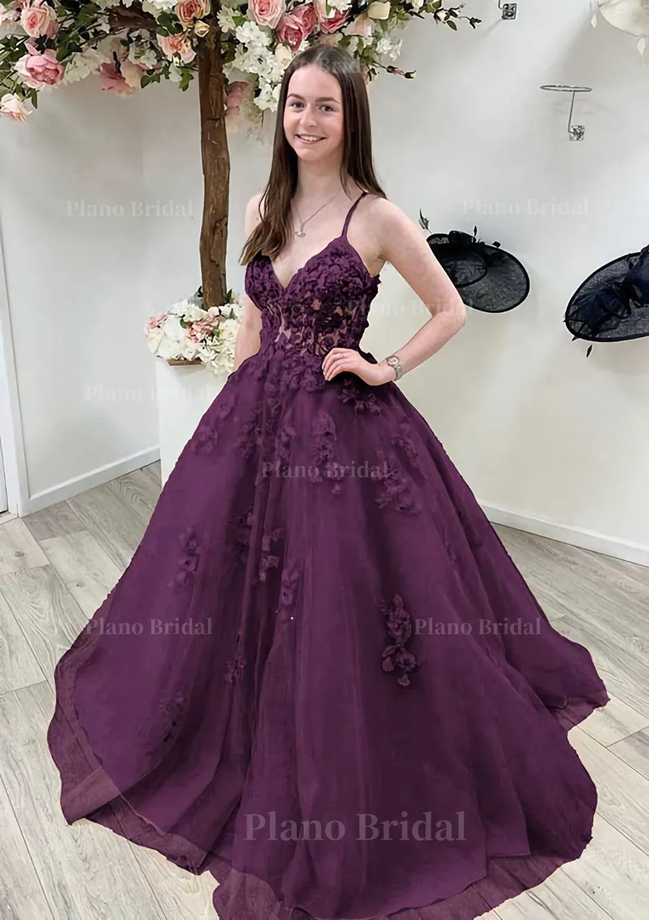 A-line Princess V Neck Sleeveless Sweep Train Tulle Prom Dress With Appliqued Beading Lace