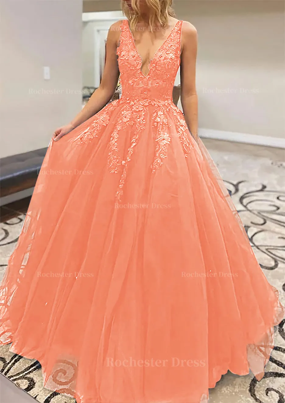 A-line V Neck Long/Floor-Length Lace Tulle Prom Dress With Appliqued