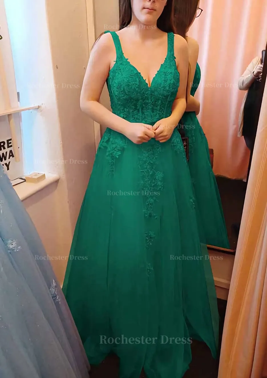 A-line V Neck Sleeveless Long/Floor-Length Tulle Prom Dress With Appliqued Lace