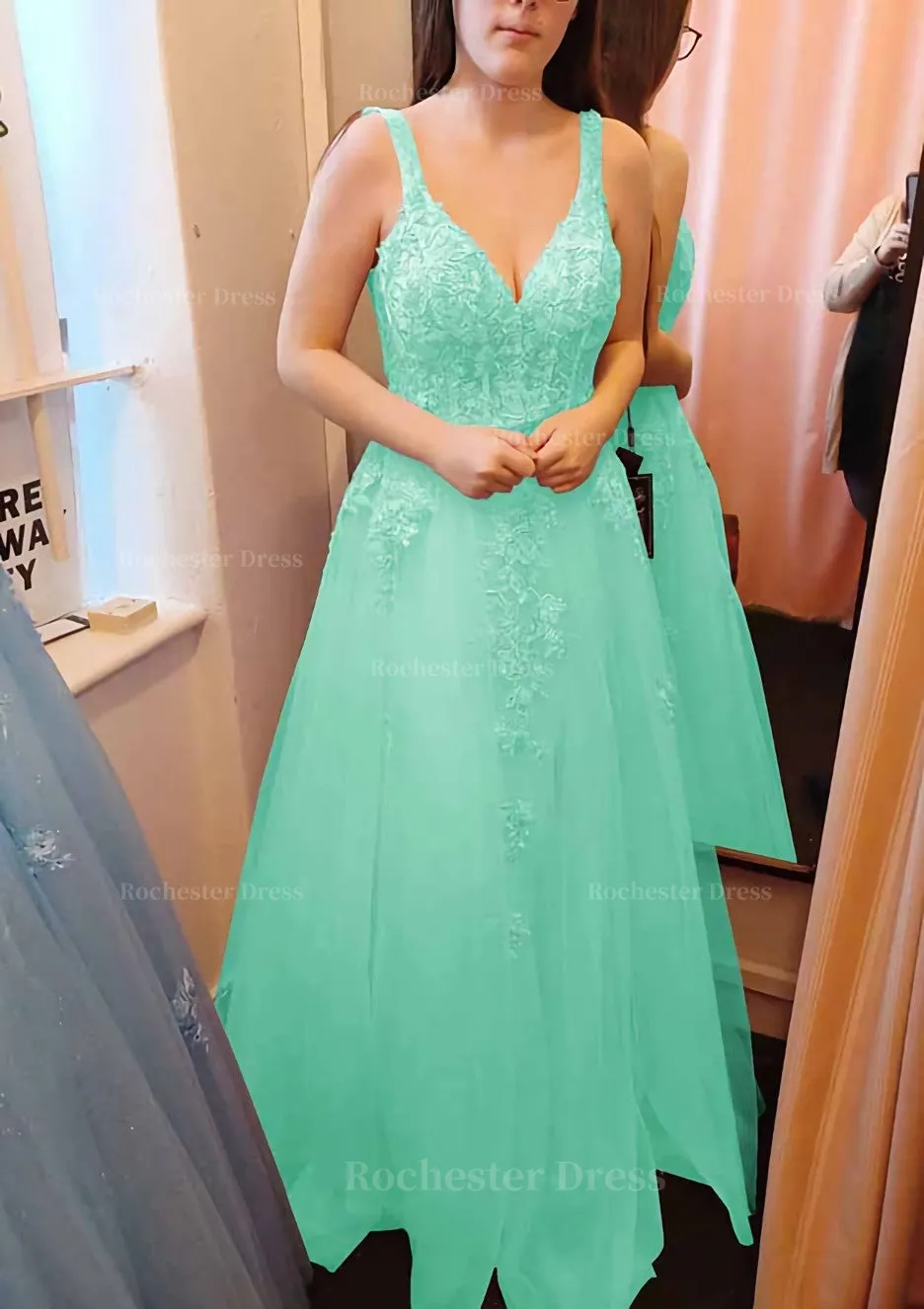 A-line V Neck Sleeveless Long/Floor-Length Tulle Prom Dress With Appliqued Lace