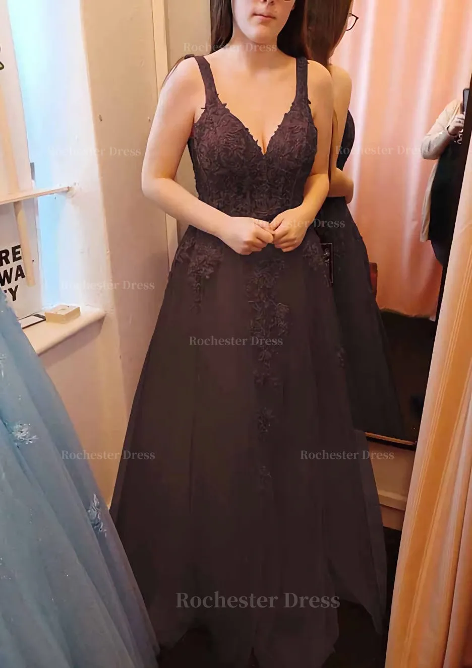 A-line V Neck Sleeveless Long/Floor-Length Tulle Prom Dress With Appliqued Lace