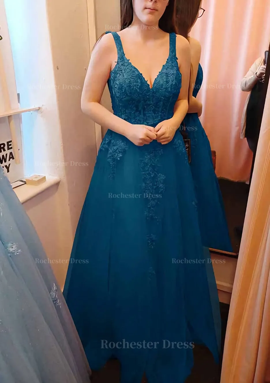 A-line V Neck Sleeveless Long/Floor-Length Tulle Prom Dress With Appliqued Lace