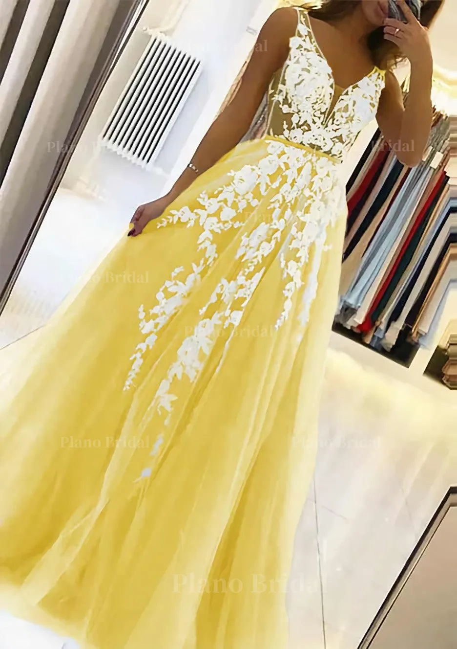 A-line V Neck Sleeveless Sweep Train Tulle Prom Dress With Beading Lace