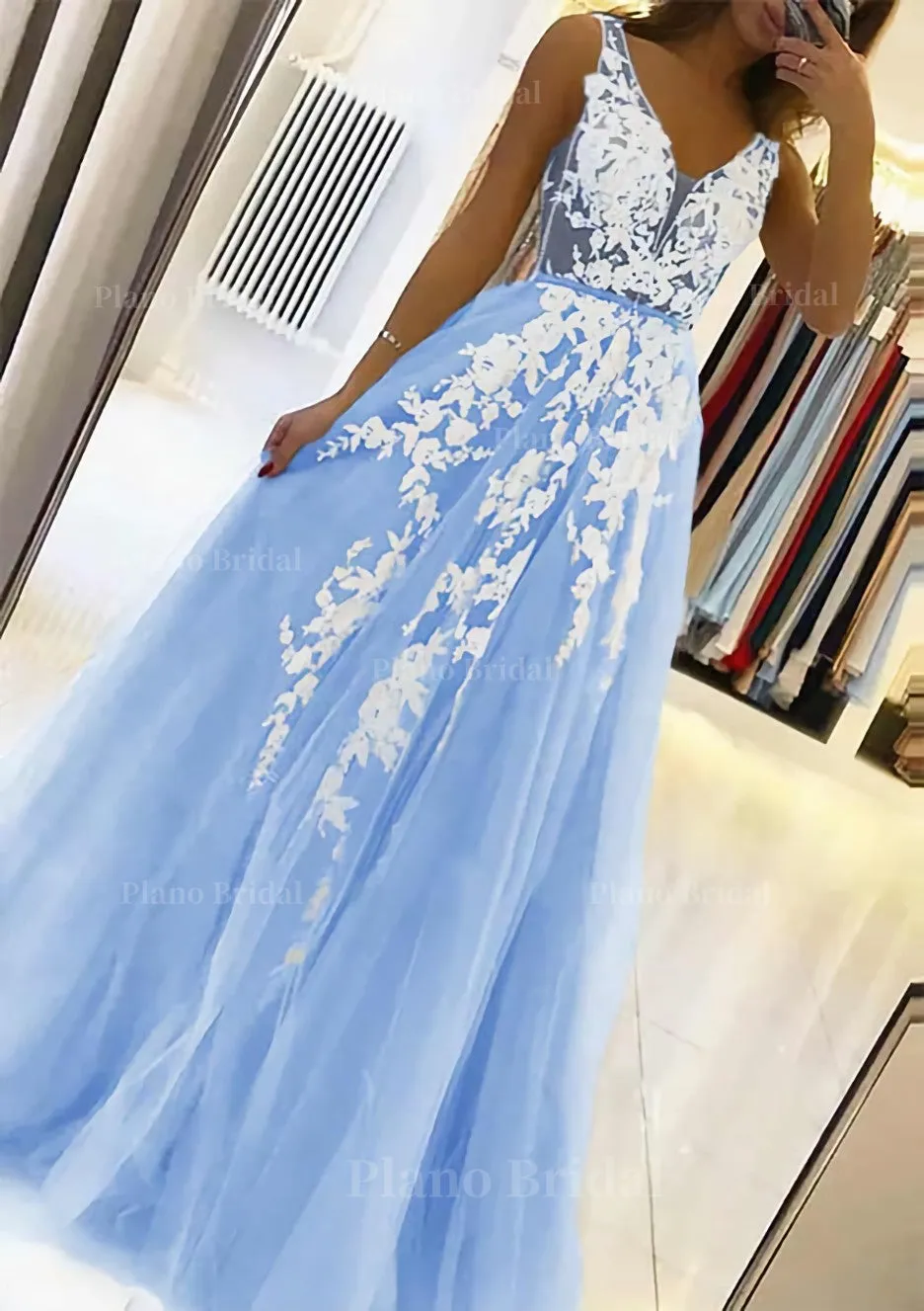 A-line V Neck Sleeveless Sweep Train Tulle Prom Dress With Beading Lace