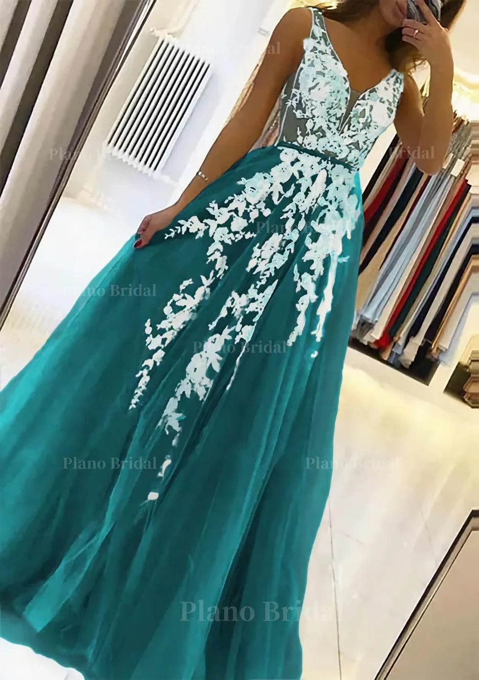 A-line V Neck Sleeveless Sweep Train Tulle Prom Dress With Beading Lace