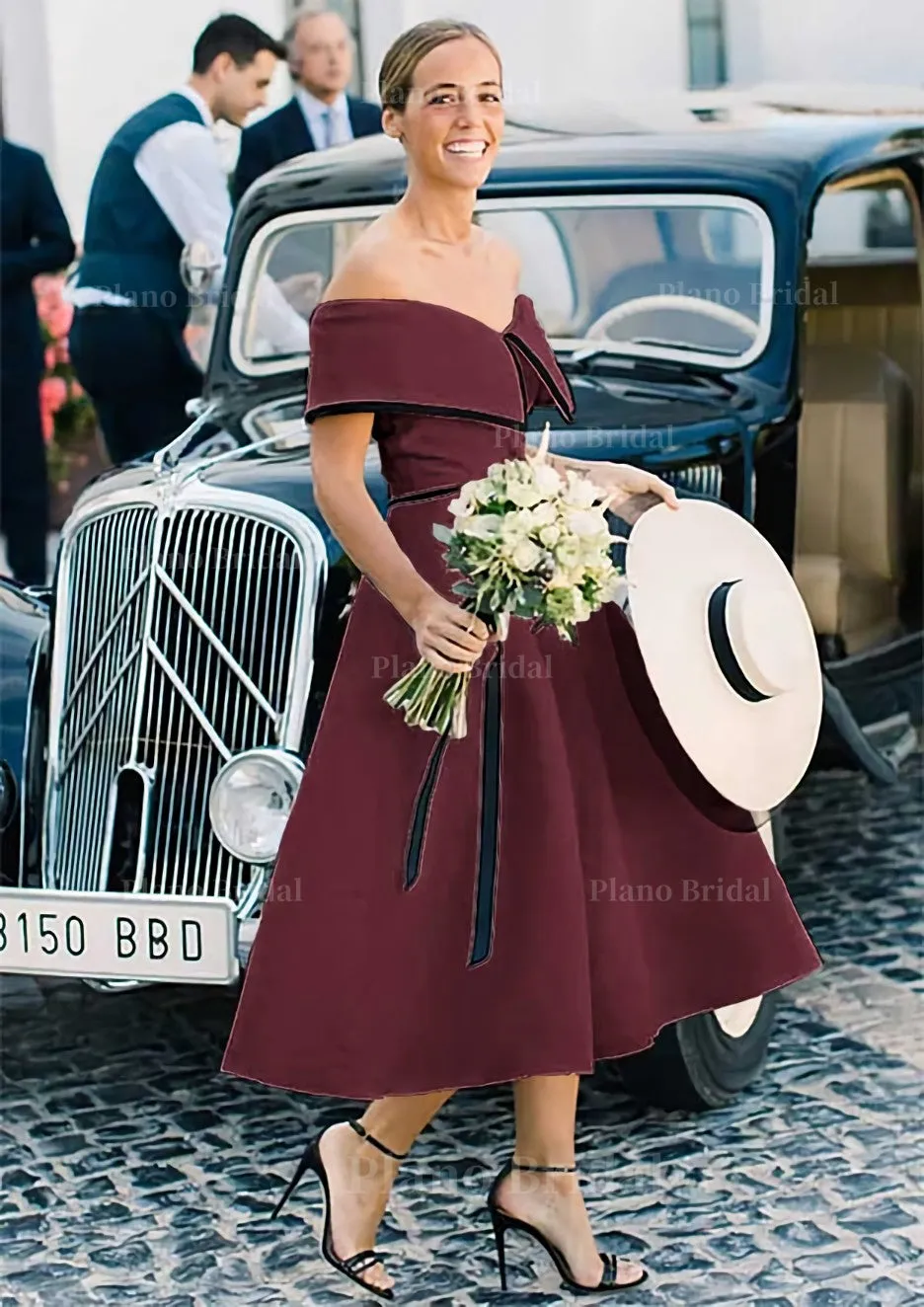 A-line/Princess Off-the-Shoulder Sleeveless Tea-Length Satin Bridesmaid Dresses With Low Back