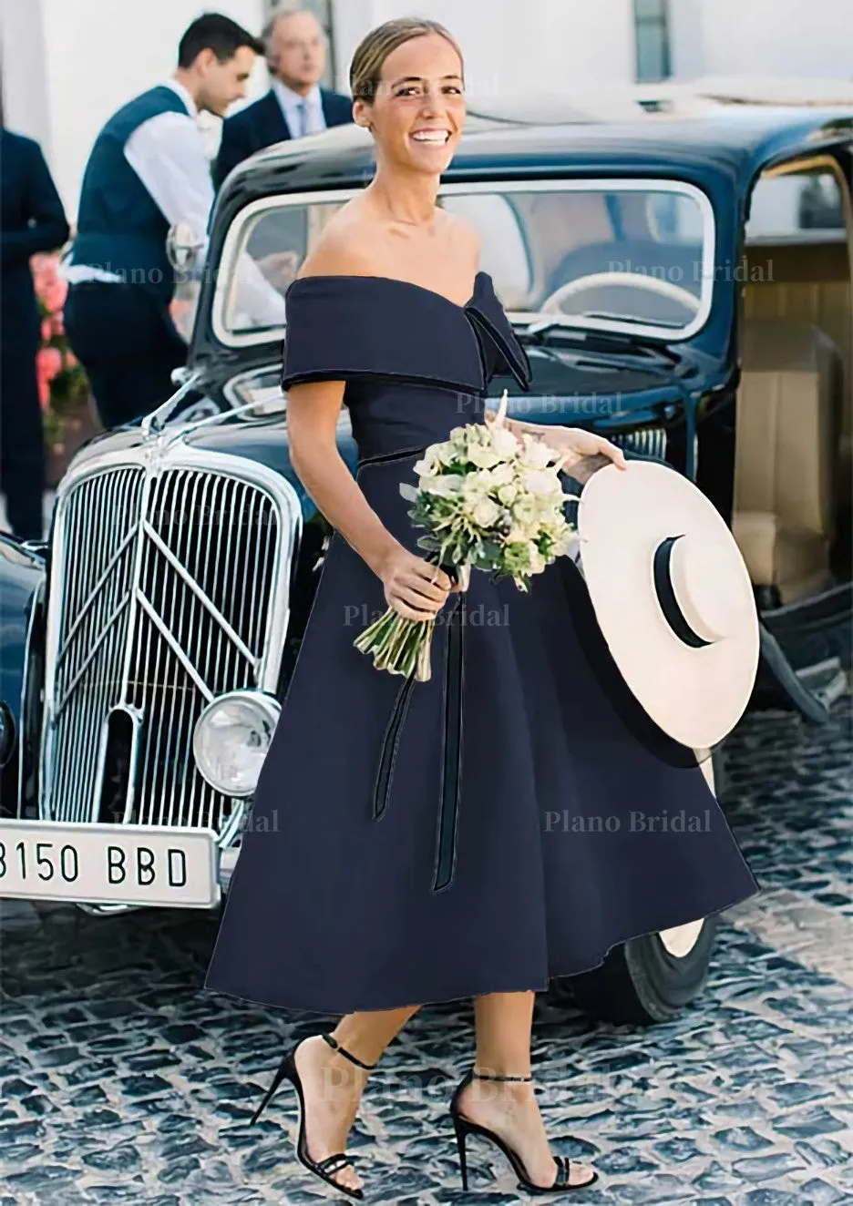 A-line/Princess Off-the-Shoulder Sleeveless Tea-Length Satin Bridesmaid Dresses With Low Back