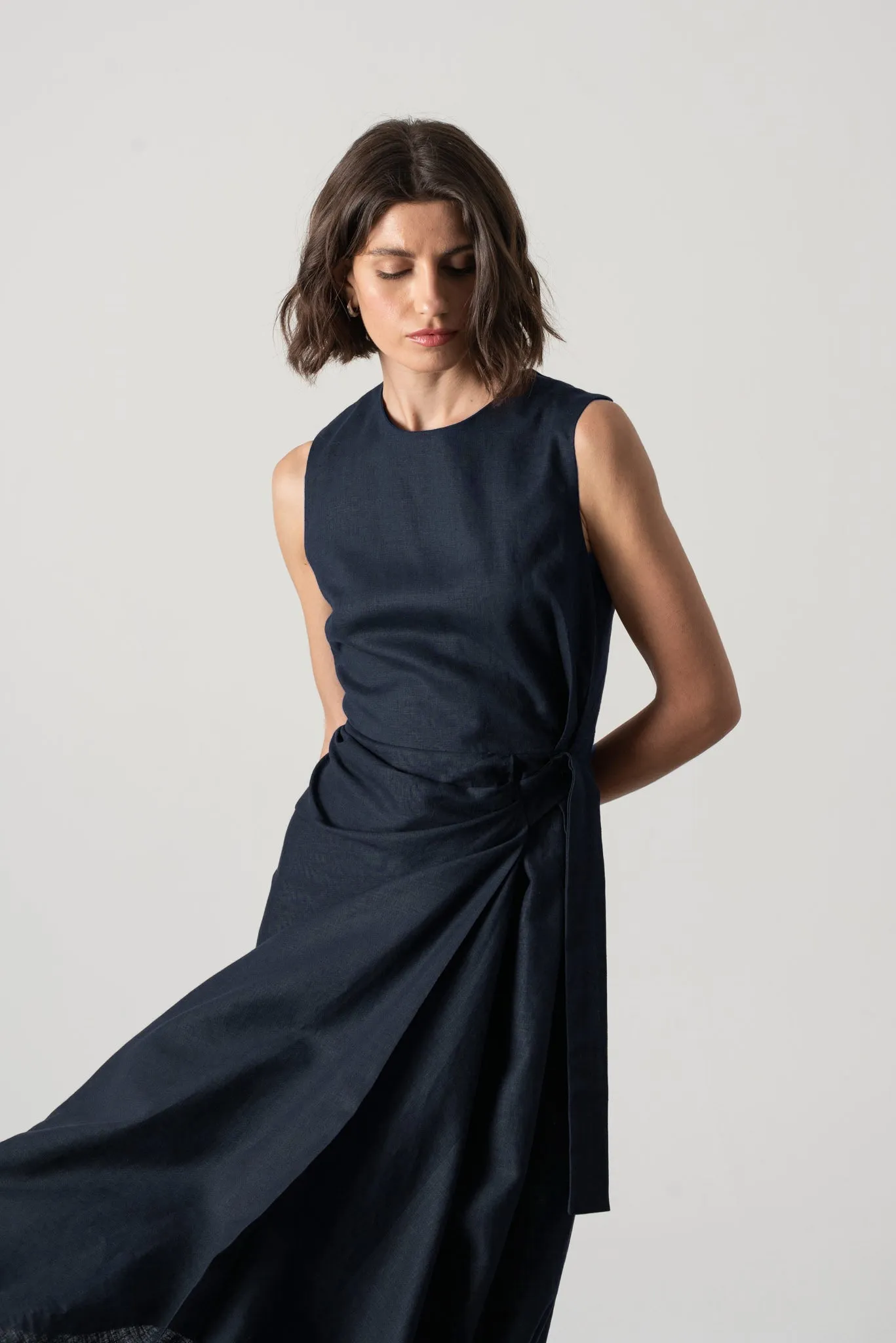 Eda Linen Midi Wrap Dress Navy