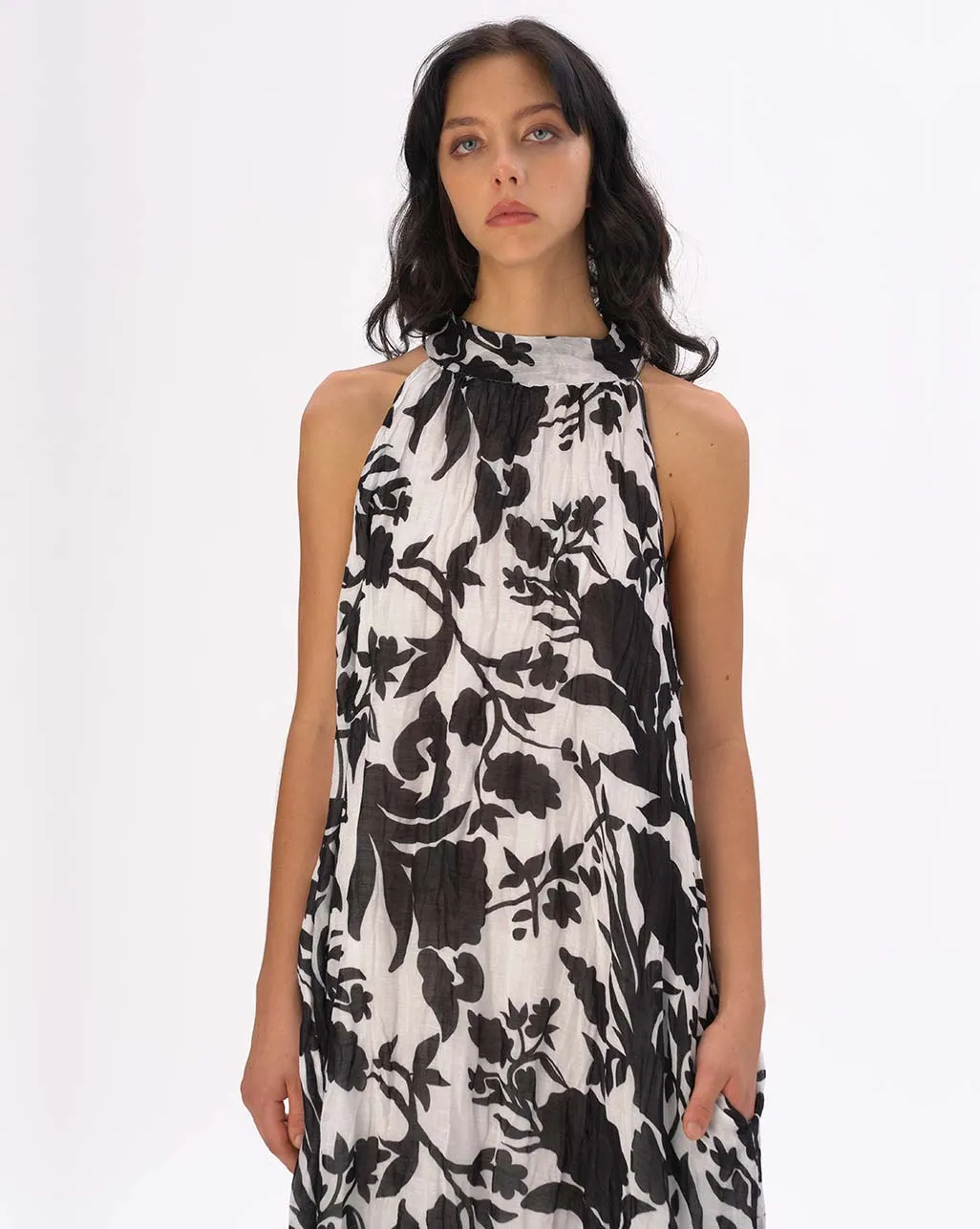 Floral Mock Neck Sleevless Dress