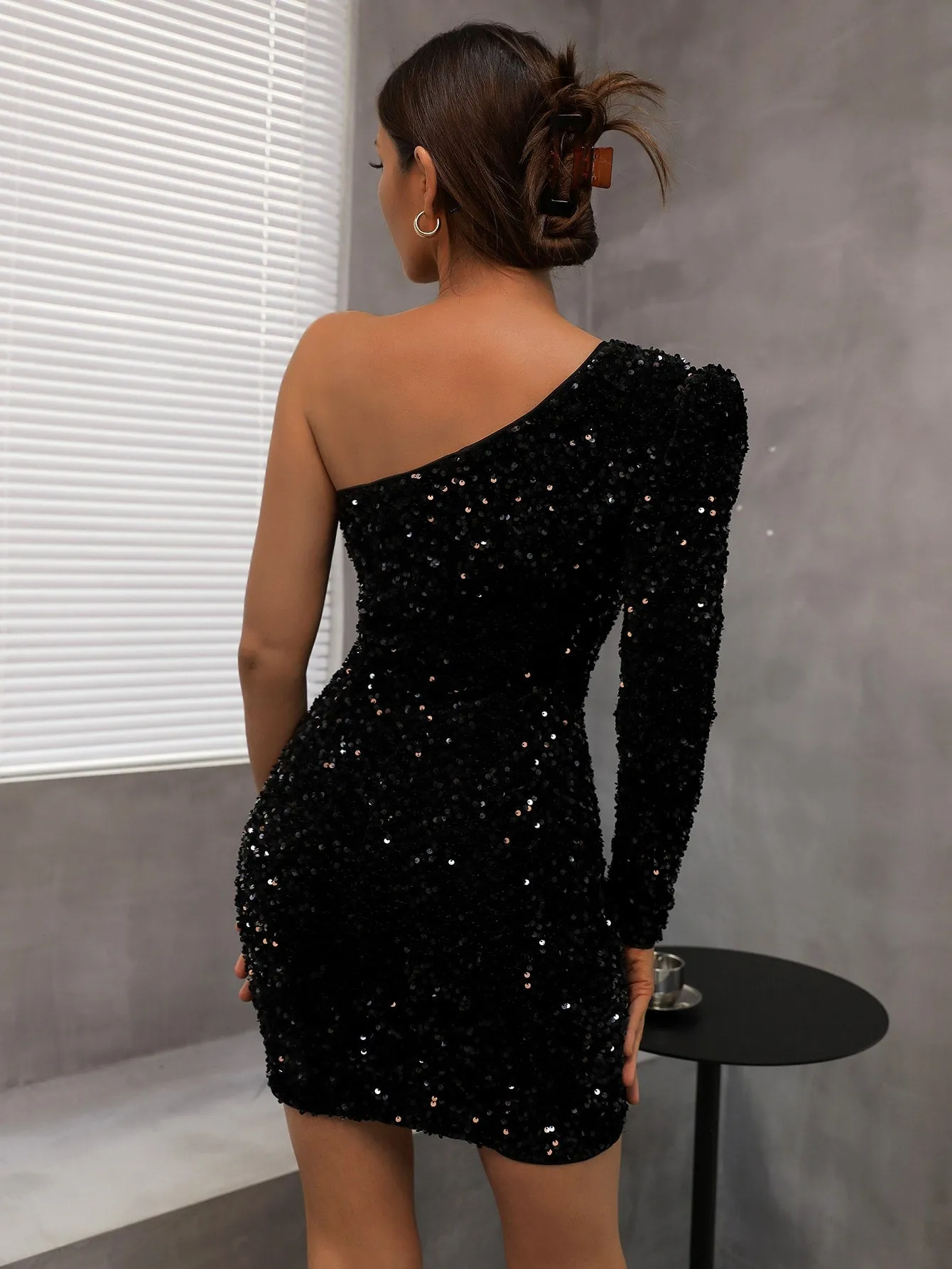 One Shoulder Sequin Wrap Slim Fit Dress