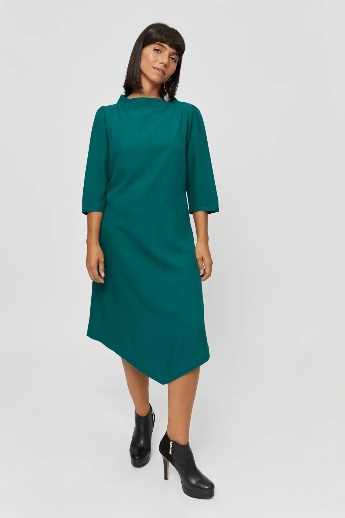 Suzi | Belted Angle Dress with Boat Neckline in Emerald Green