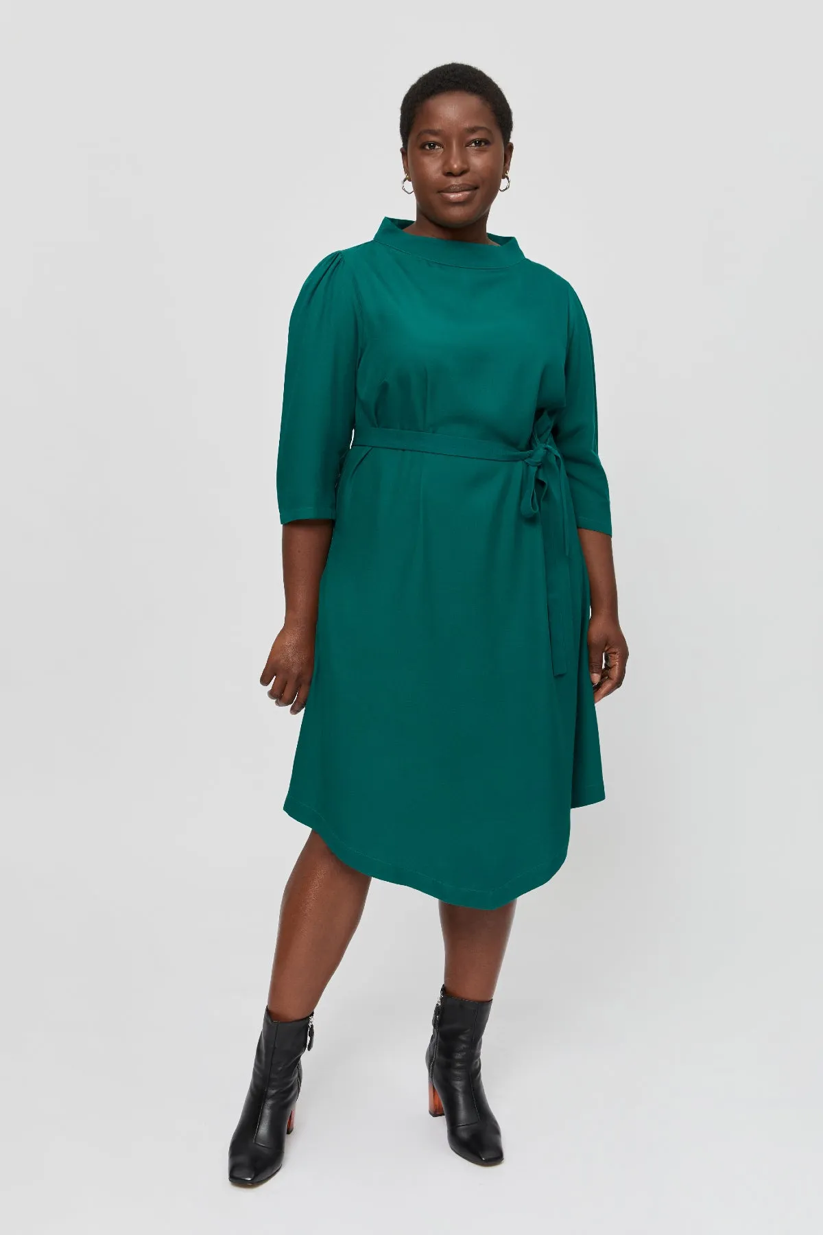 Suzi | Belted Angle Dress with Boat Neckline in Emerald Green