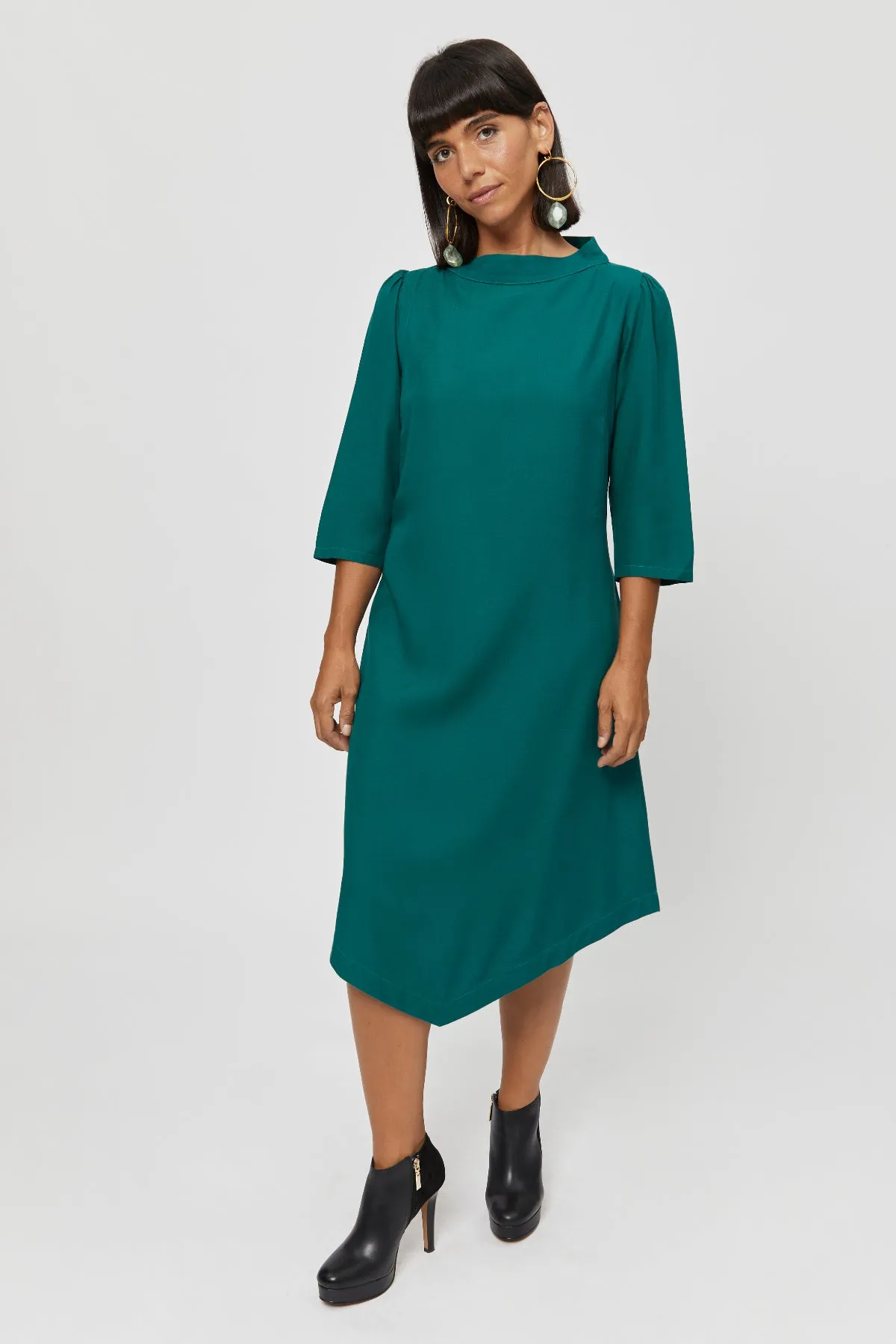 Suzi | Belted Angle Dress with Boat Neckline in Emerald Green