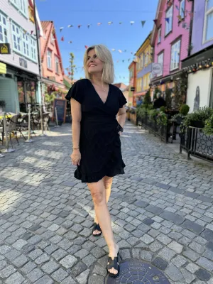 VIDELEA WRAP DRESS Sort